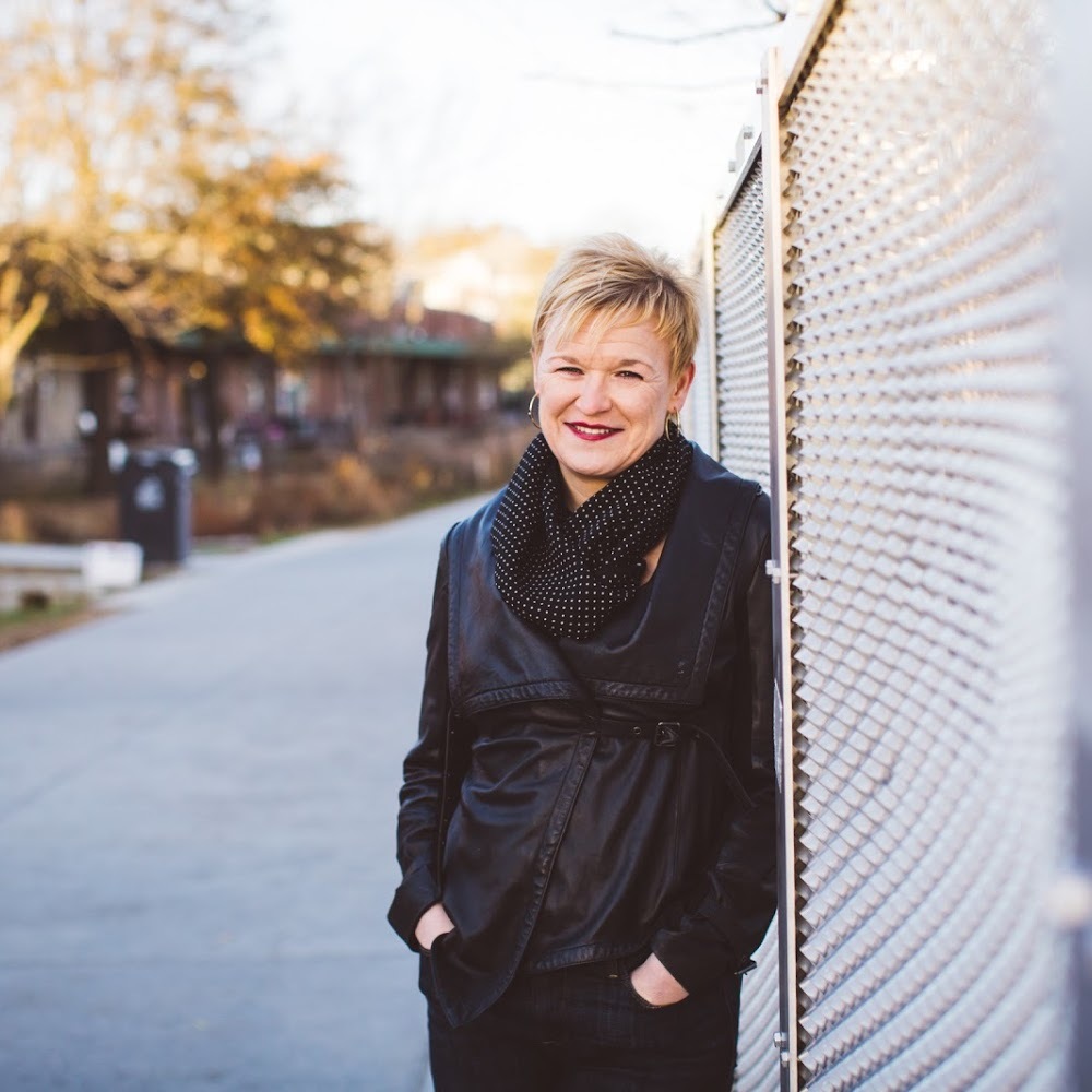 Meet your Posher, Cara